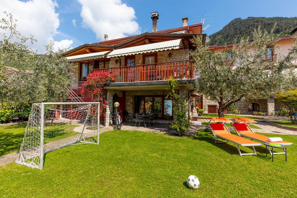 Villa Mariarosa Apartments Тіньяле Екстер'єр фото