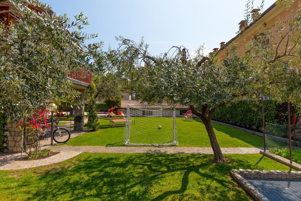 Villa Mariarosa Apartments Тіньяле Екстер'єр фото