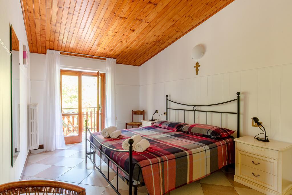 Villa Mariarosa Apartments Тіньяле Екстер'єр фото