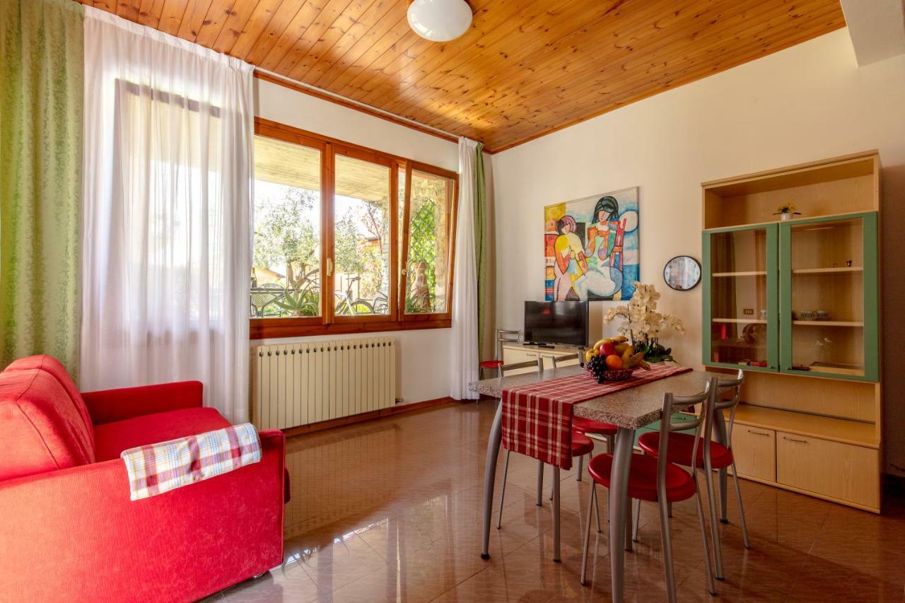 Villa Mariarosa Apartments Тіньяле Екстер'єр фото